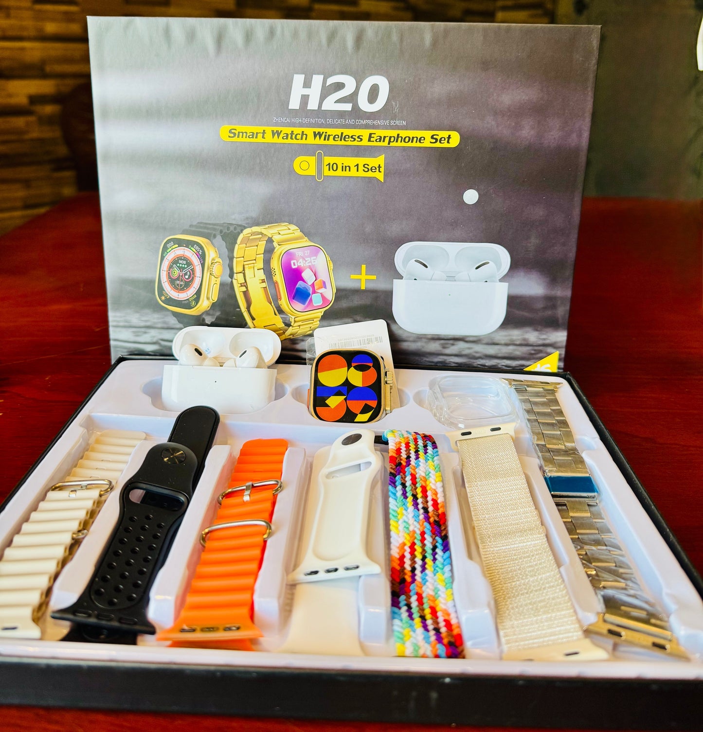 Long Battery H20 Ultra Smartwatch 10 in 1 + Free Airpods